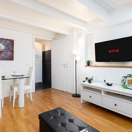 Prada Loft - Posto Auto Privato Apartment Milan Exterior photo
